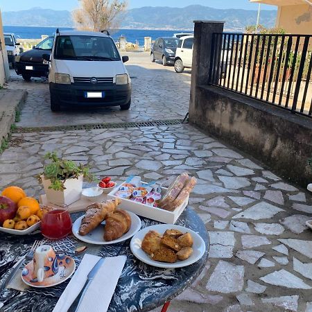 Sophie House : Appartamento Indipendente Ideale Per Vacanze Al Mare Reggio Calabria Exterior foto