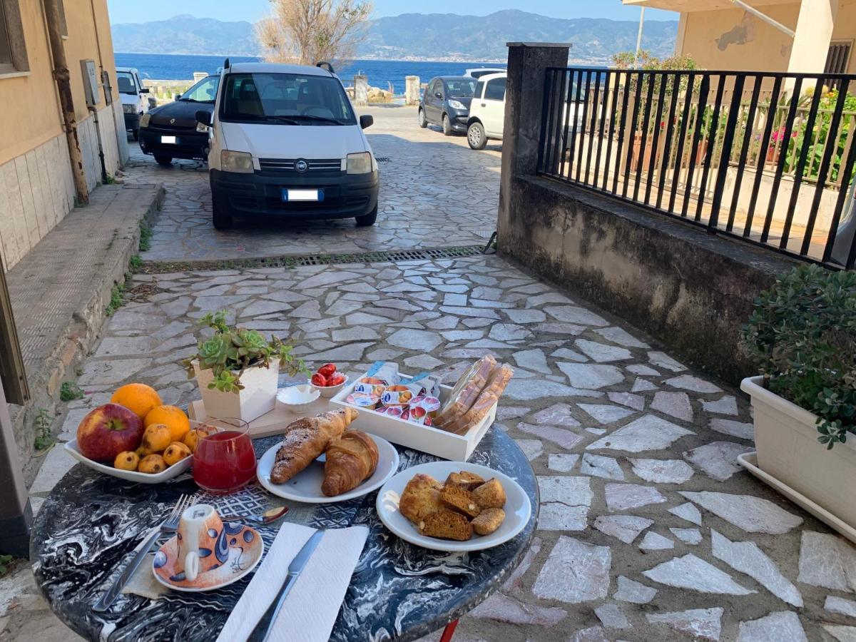 Sophie House : Appartamento Indipendente Ideale Per Vacanze Al Mare Reggio Calabria Exterior foto